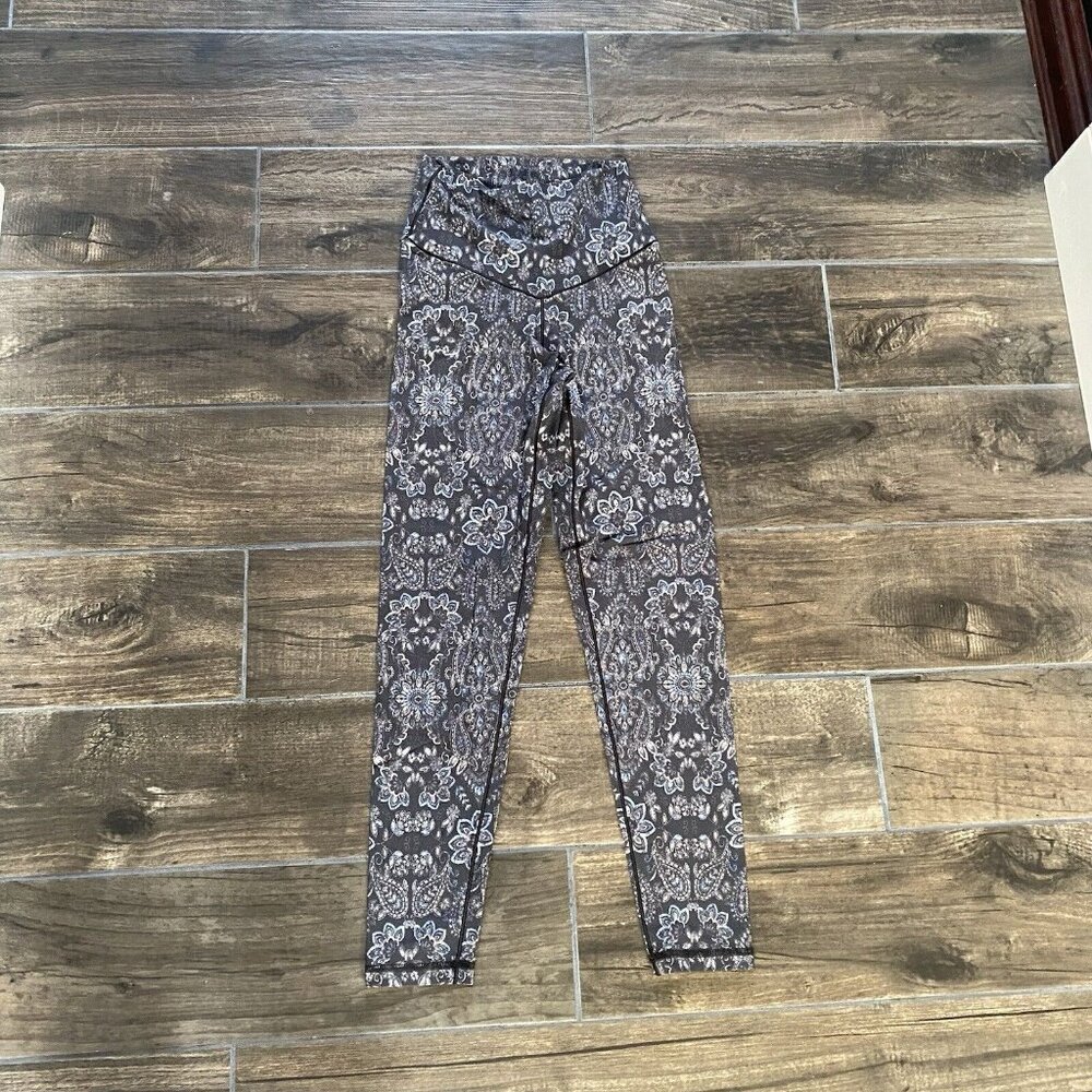 Aerie Black Blue Leggings Paisley Size Small (031)